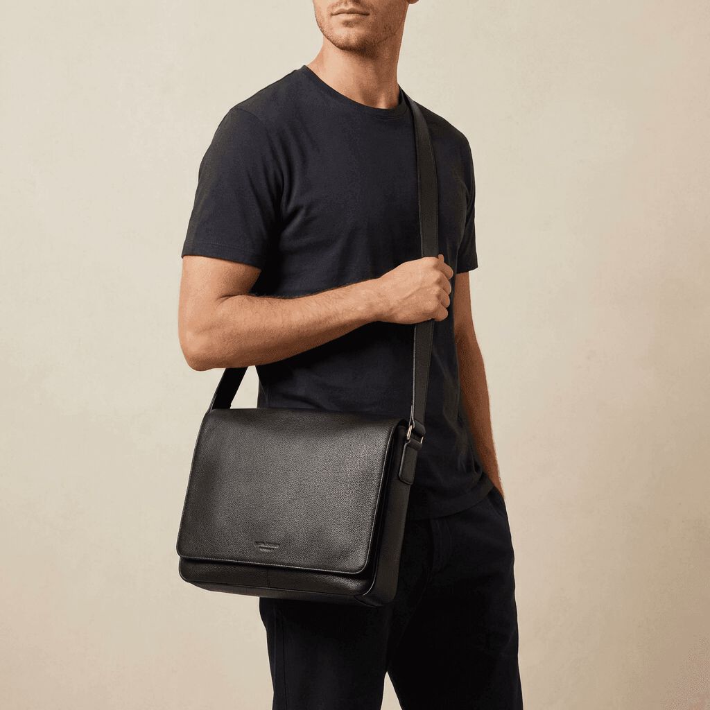 Messenger Bag, Black, medium