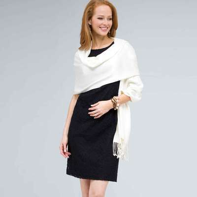 Classic Wrap, Ivory, medium
